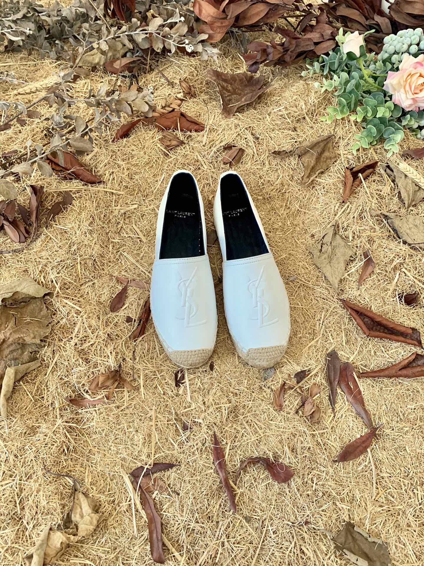 Sa1nt Lau*nt Women’s Y51 Embroidered Espadrilles White For Women Y51 4848900NO609030
