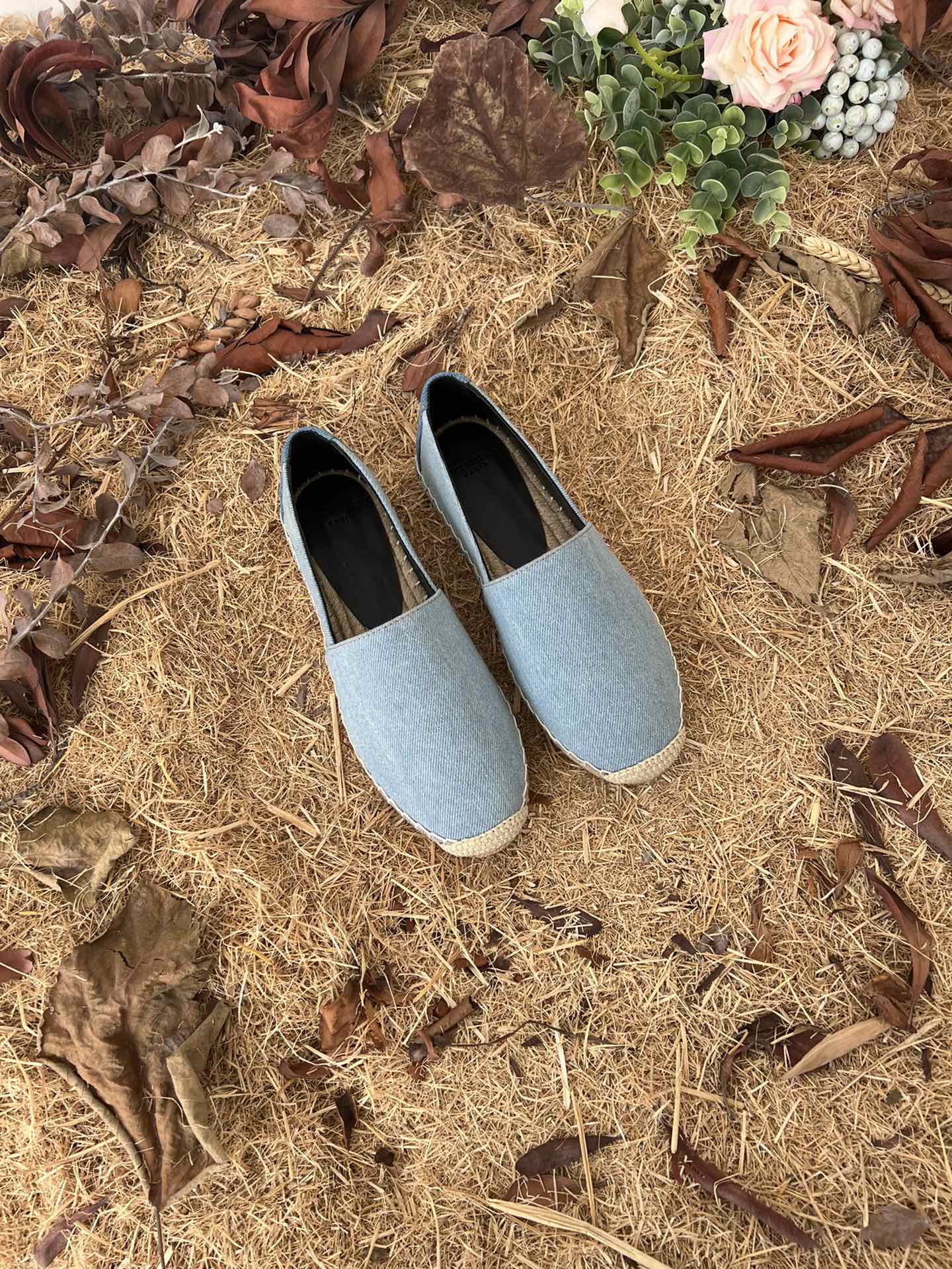 Sa1nt Lau*nt Women’s Y51 Embroidered Espadrilles Blue For Women Y51