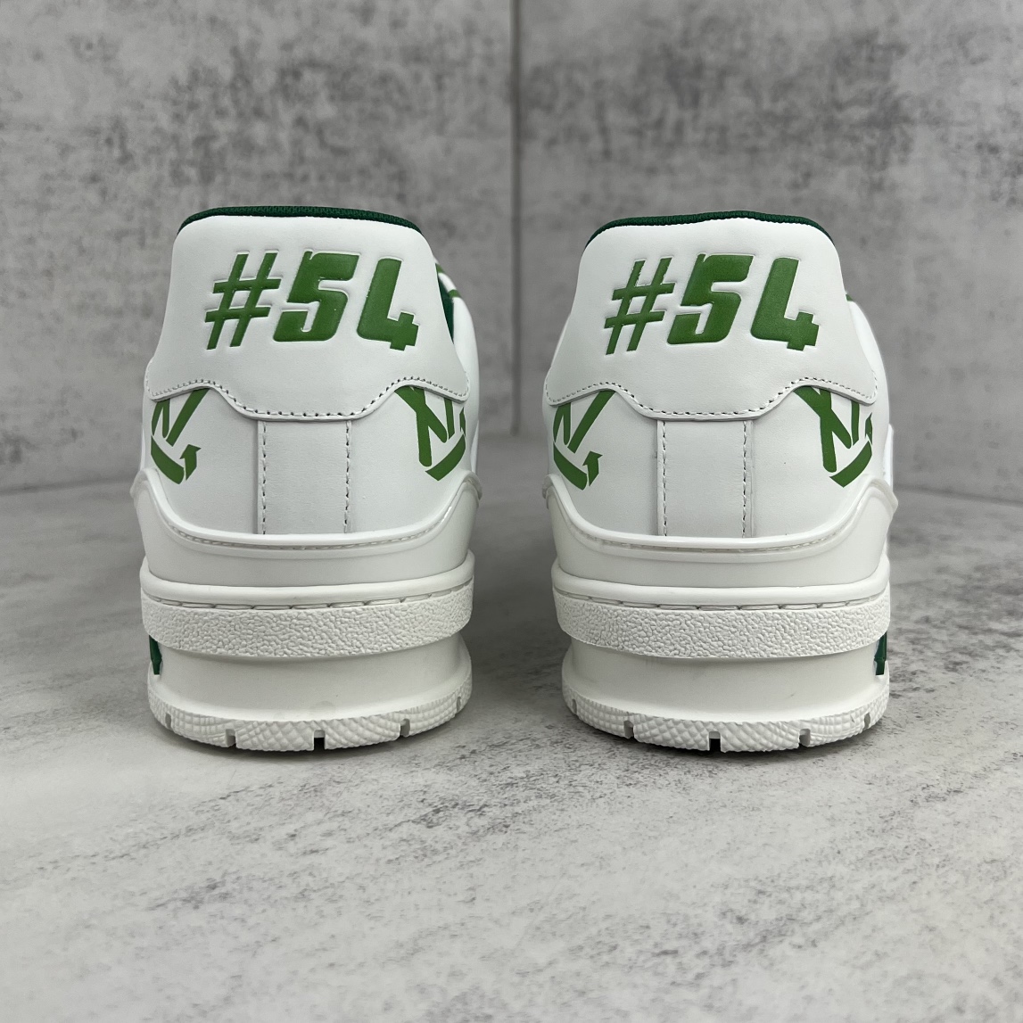 L0vis Vvtt0n Women’s LV Trainer Sneaker Green For Women LV 1AAGXF