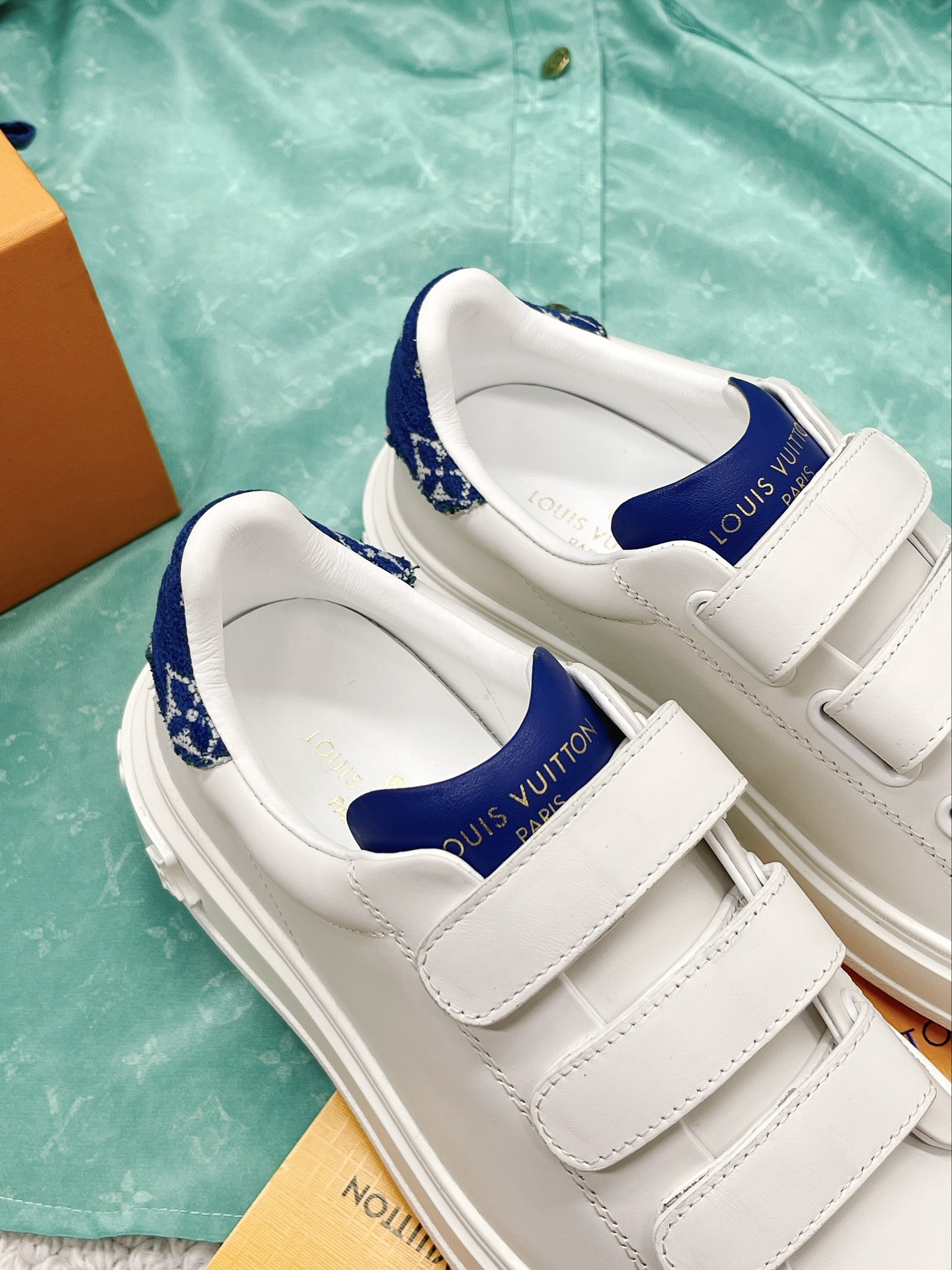 L0vis Vvtt0n Women’s Time Out Sneaker Blue For Women LV 1AADQ0