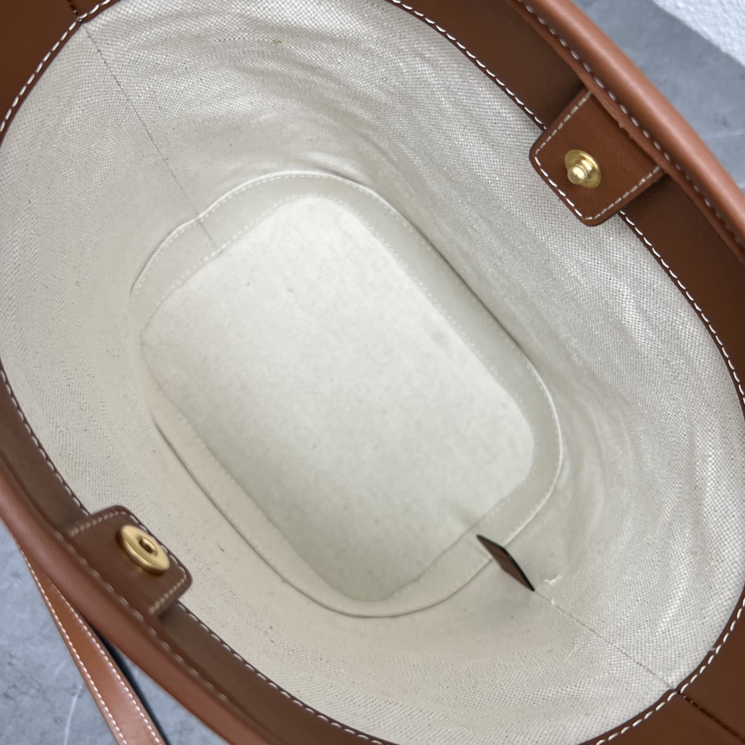 Ce1i*e Small Bucket Cuir Triomphe In Textile Natural / Tan For Women 9in/22cm 198242EFL.02NT