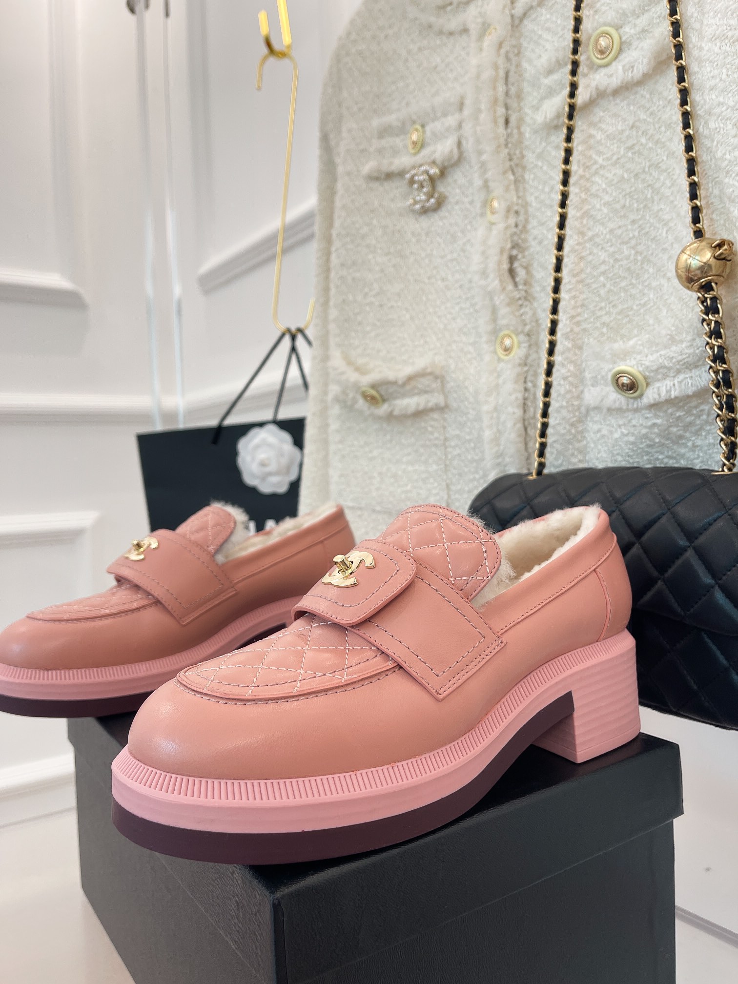 Ch**el Women’s Loafers With Lining Pink For Women