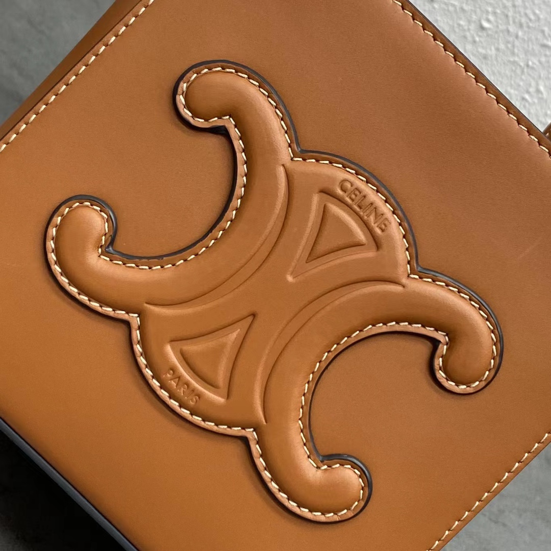 Ce1i*e Cube Bag Cuir Triomphe Square Tan For Women 6in/15cm