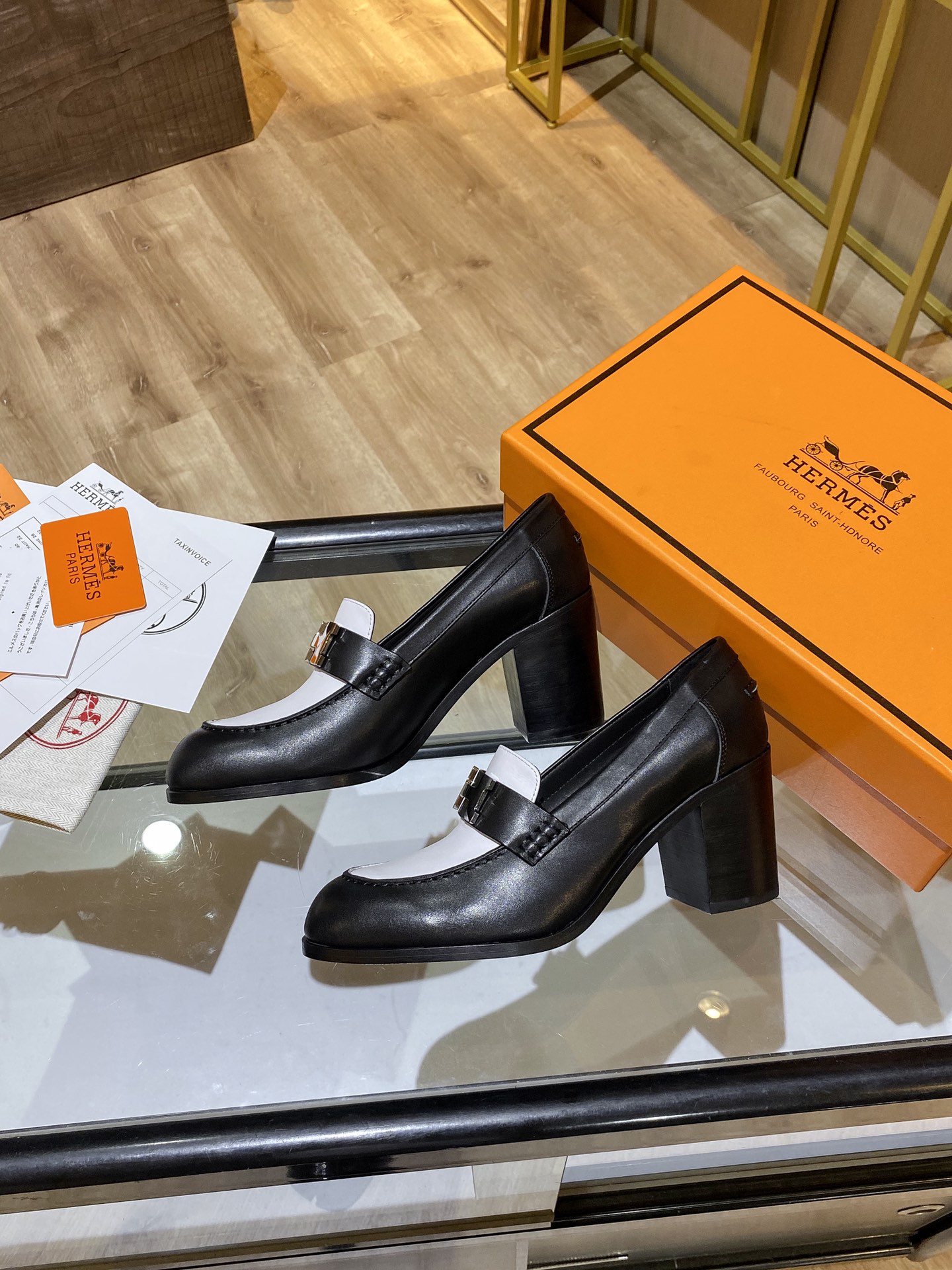 H**me5 Dauphine 70 Loafer Black/White For Women, Women’s Shoes H212092Z