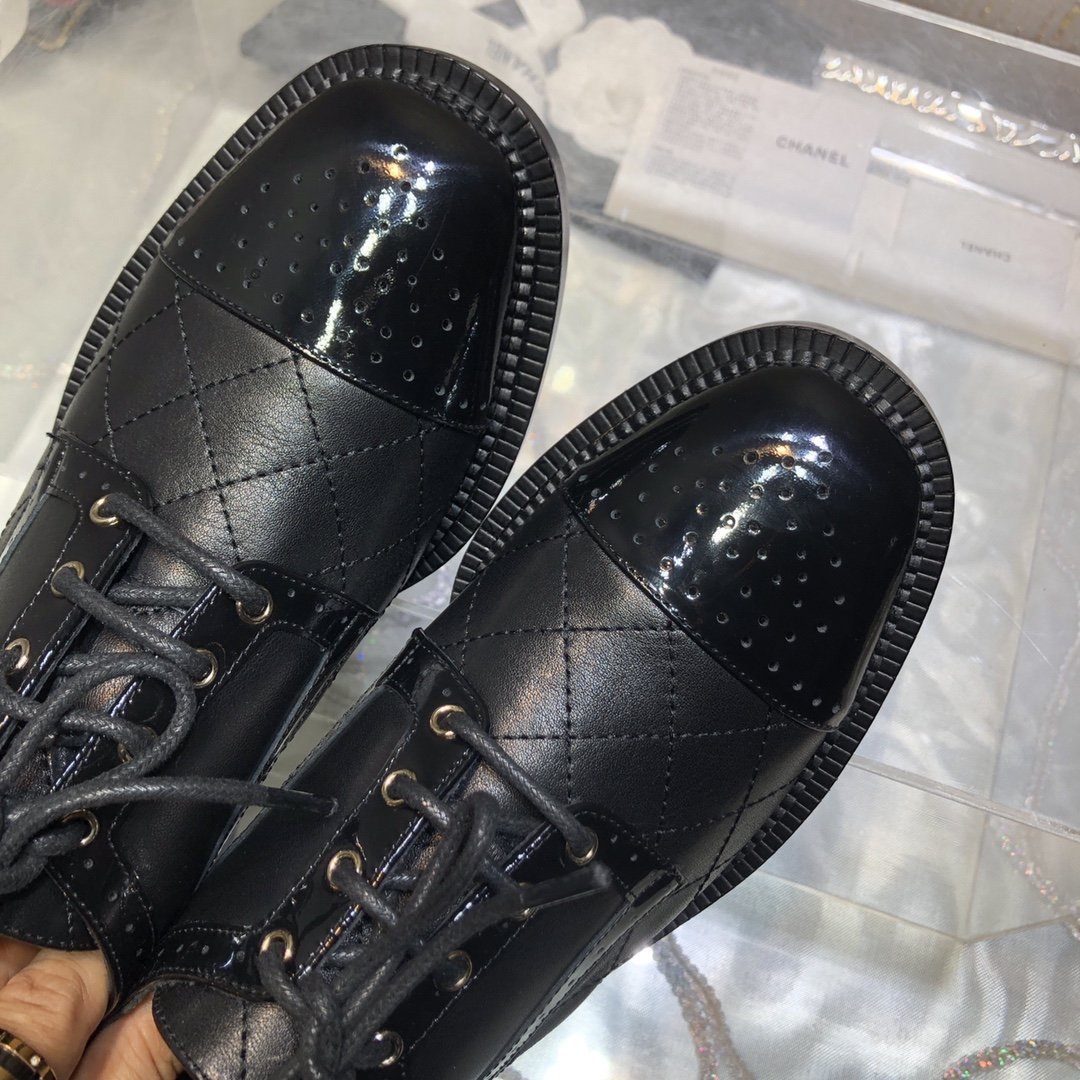 Ch**el Women’s Laced Shoes Black For Women