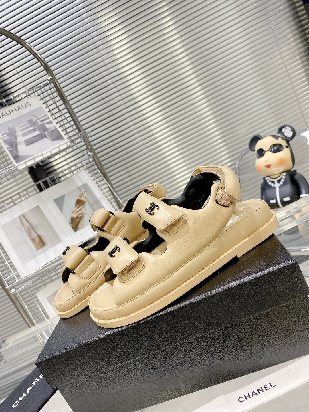 Ch**el Women’s Sandals With Ch**el Logo Beige For Women