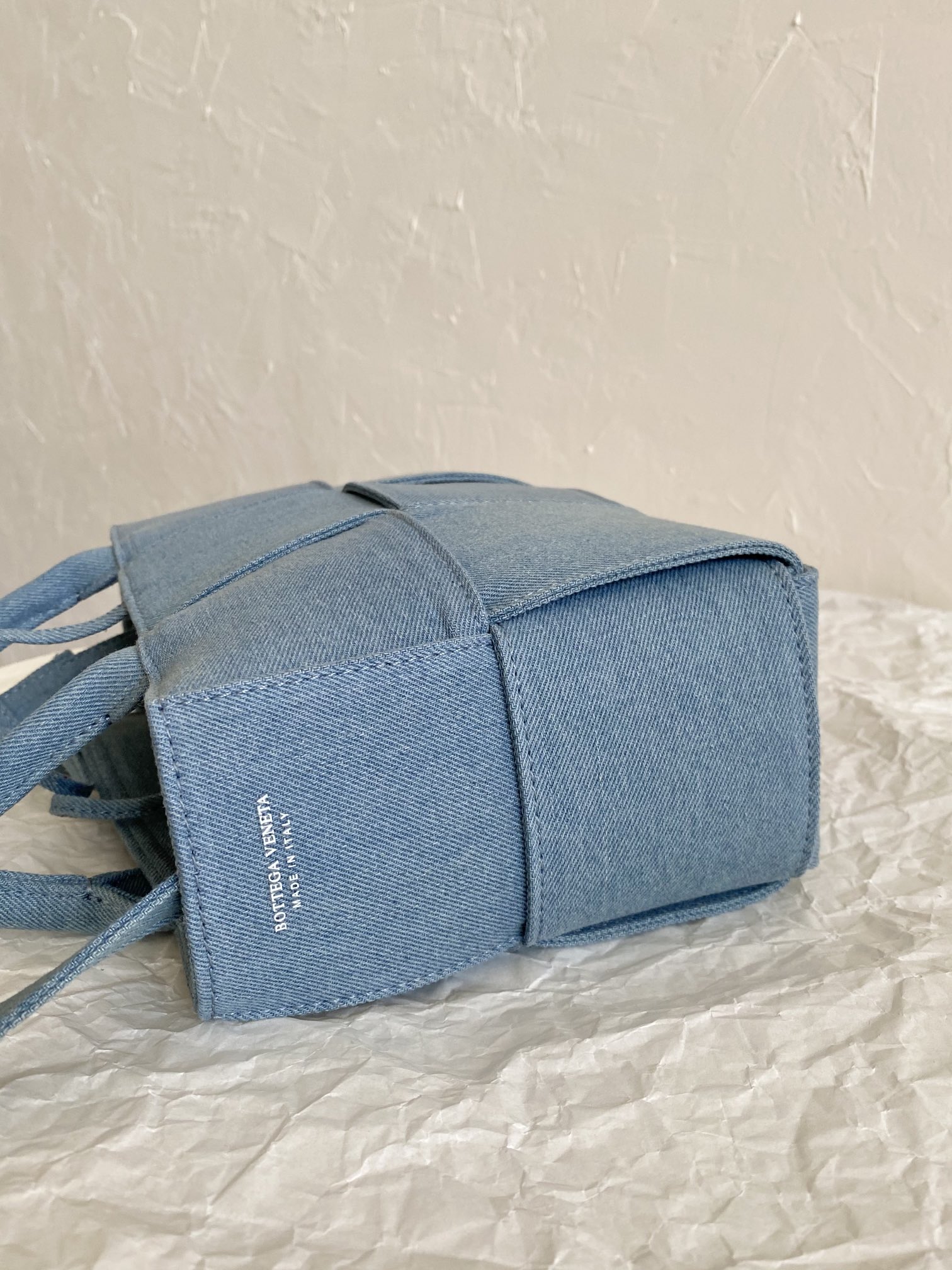 B0tt*ga Ven*ta Mini Arco Tote Bag Grey, For Women, Women’s Bags 9.8in/25cm