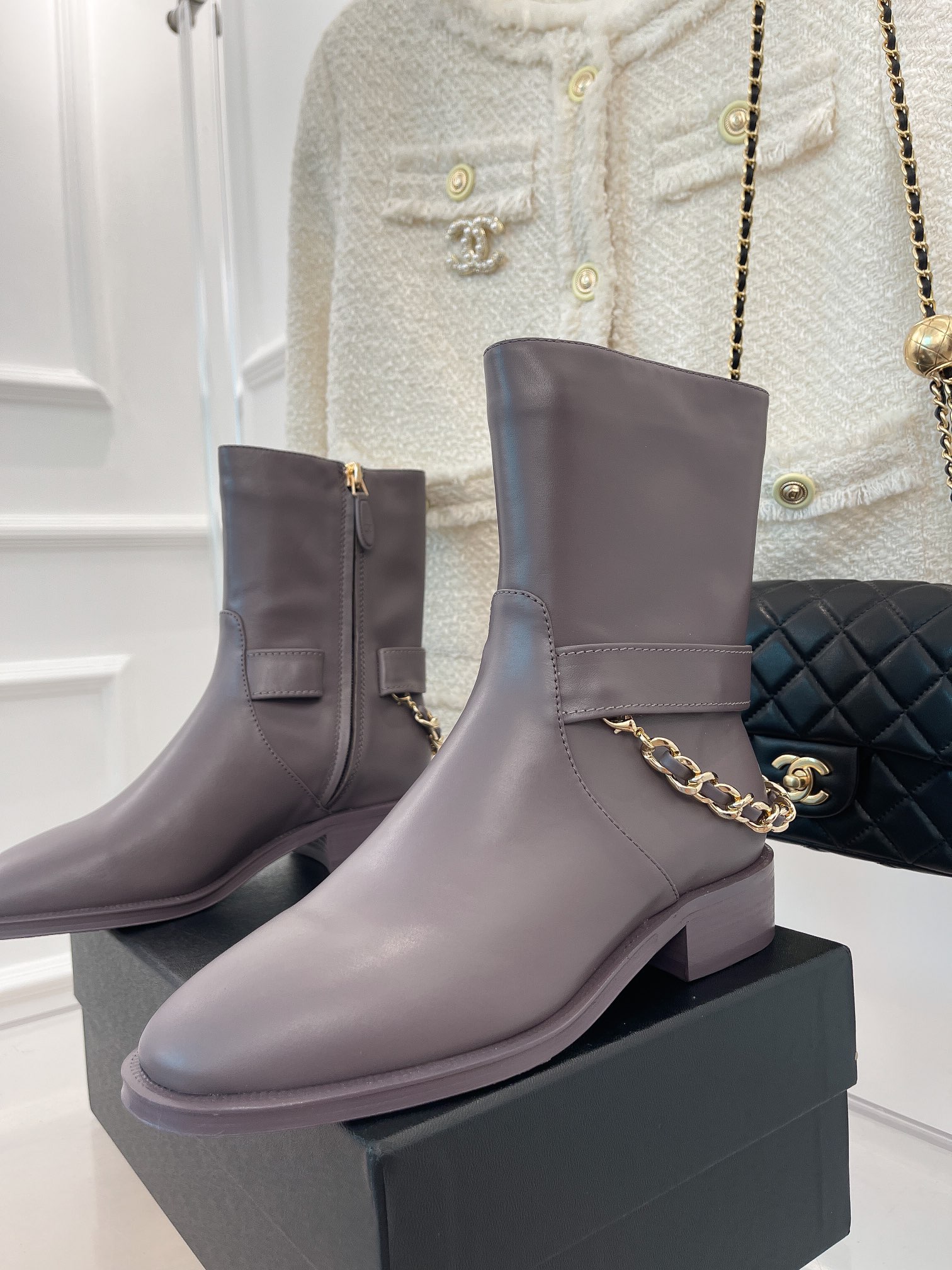 Ch**el Women’s Ankle Boots With Chain Light Violet For Women 1.5in/4cm