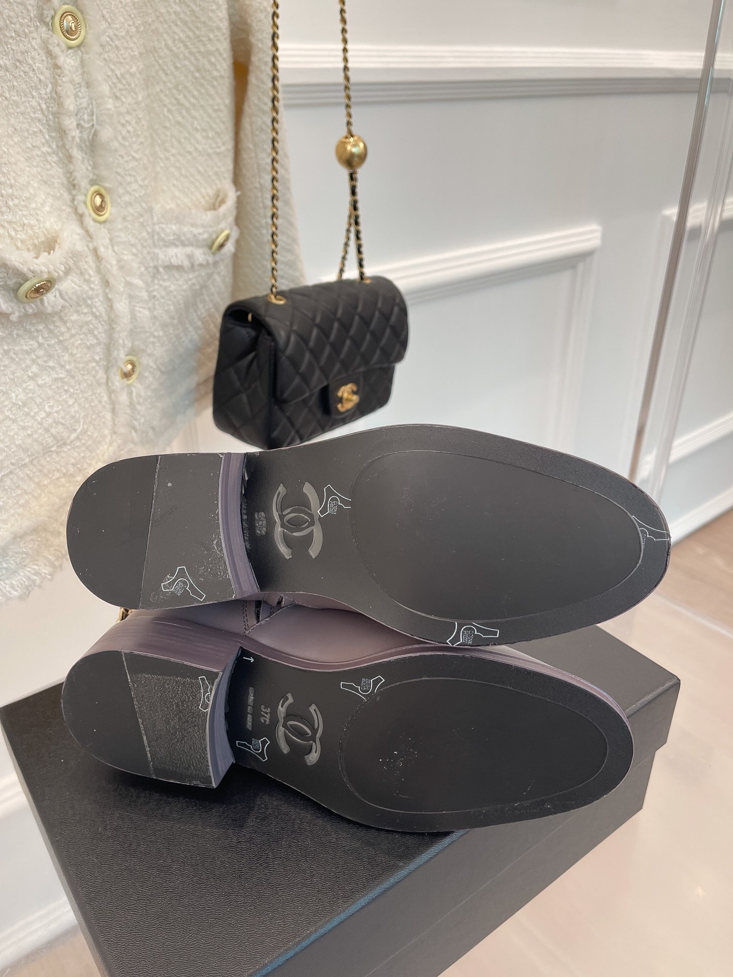 Ch**el Women’s Ankle Boots With Chain Light Violet For Women 1.5in/4cm